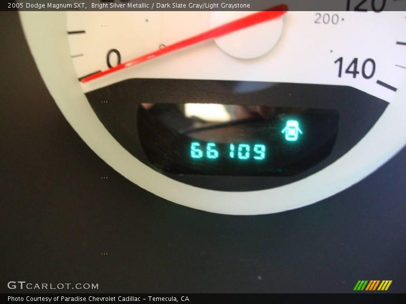 Bright Silver Metallic / Dark Slate Gray/Light Graystone 2005 Dodge Magnum SXT