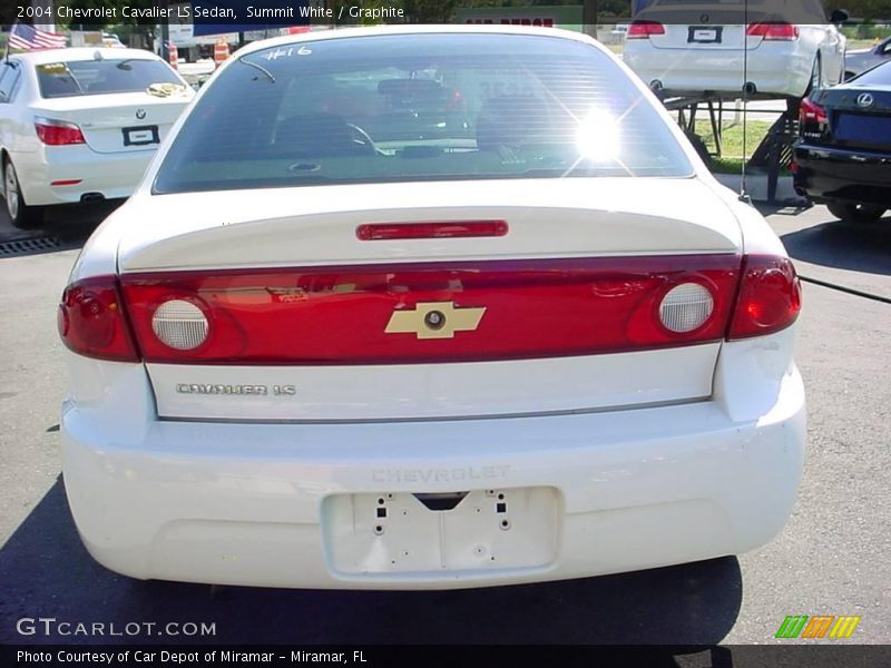 Summit White / Graphite 2004 Chevrolet Cavalier LS Sedan