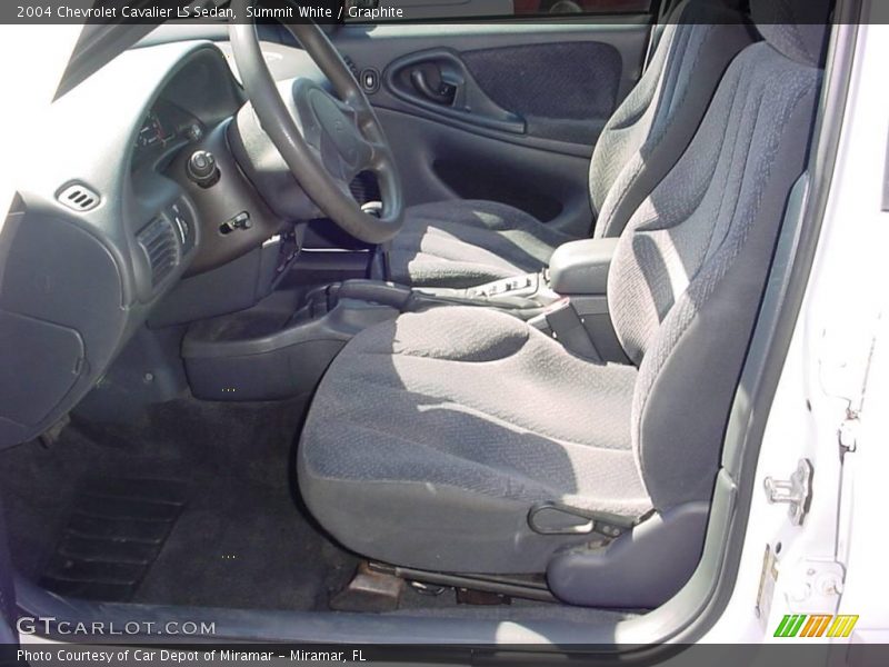 Summit White / Graphite 2004 Chevrolet Cavalier LS Sedan