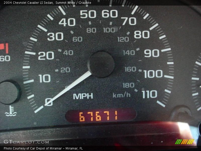 Summit White / Graphite 2004 Chevrolet Cavalier LS Sedan