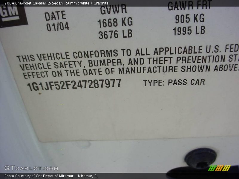 Summit White / Graphite 2004 Chevrolet Cavalier LS Sedan