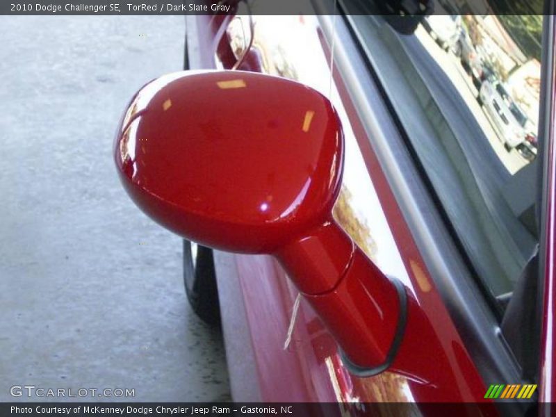TorRed / Dark Slate Gray 2010 Dodge Challenger SE