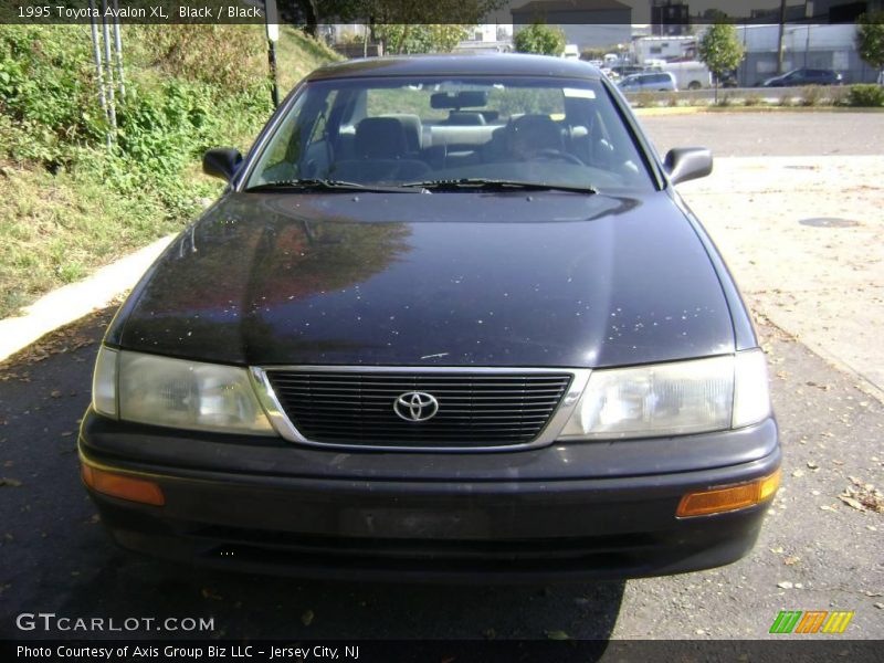 Black / Black 1995 Toyota Avalon XL