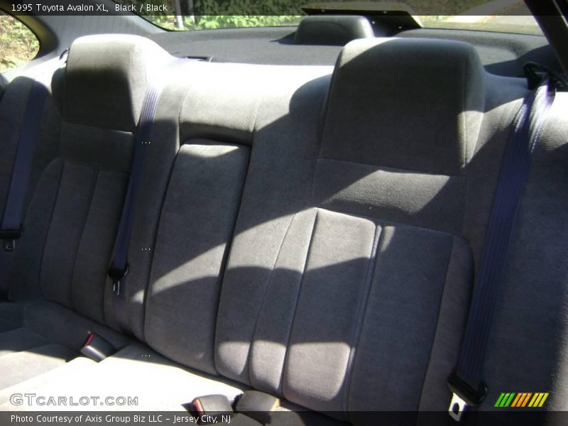 Black / Black 1995 Toyota Avalon XL