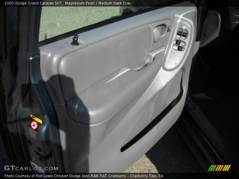 Magnesium Pearl / Medium Slate Gray 2005 Dodge Grand Caravan SXT