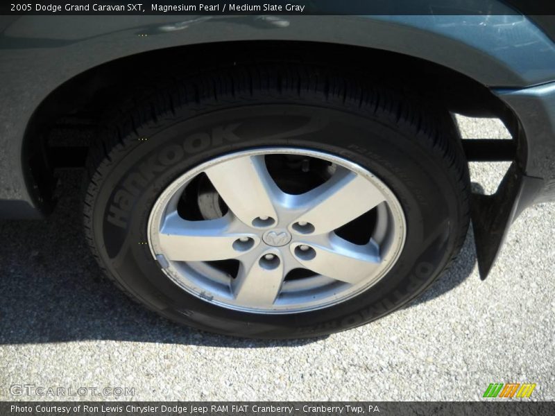 Magnesium Pearl / Medium Slate Gray 2005 Dodge Grand Caravan SXT