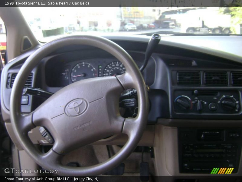 Sable Pearl / Oak Beige 1999 Toyota Sienna LE