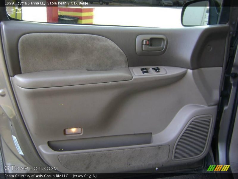 Sable Pearl / Oak Beige 1999 Toyota Sienna LE