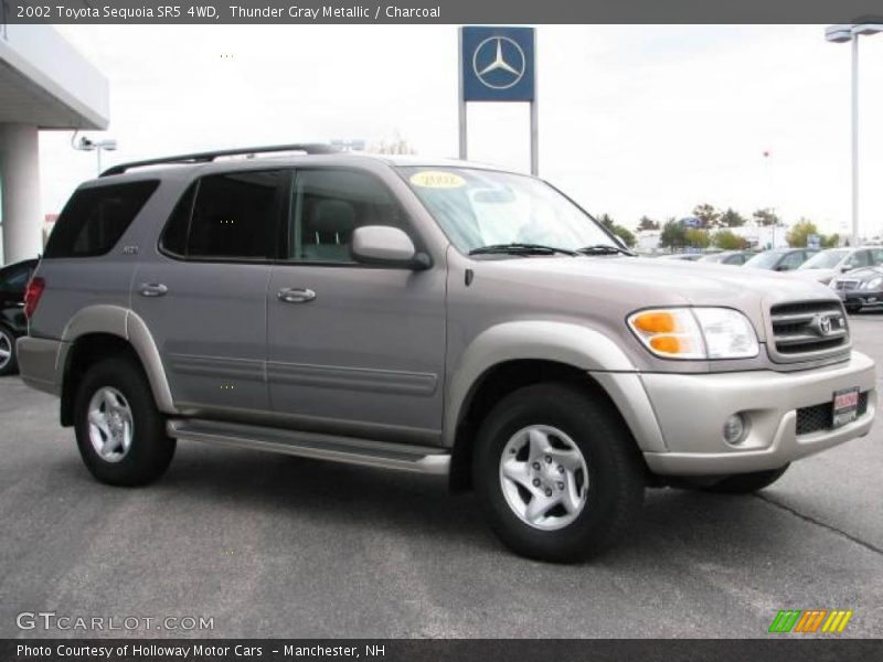 Thunder Gray Metallic / Charcoal 2002 Toyota Sequoia SR5 4WD