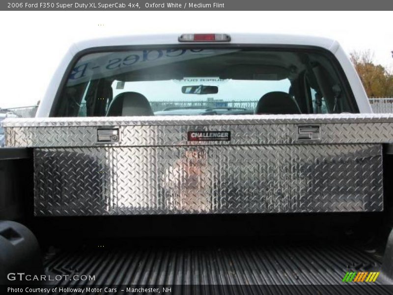 Oxford White / Medium Flint 2006 Ford F350 Super Duty XL SuperCab 4x4