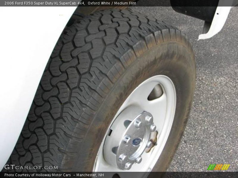Oxford White / Medium Flint 2006 Ford F350 Super Duty XL SuperCab 4x4