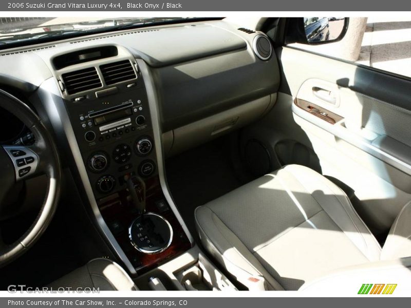 Black Onyx / Black 2006 Suzuki Grand Vitara Luxury 4x4