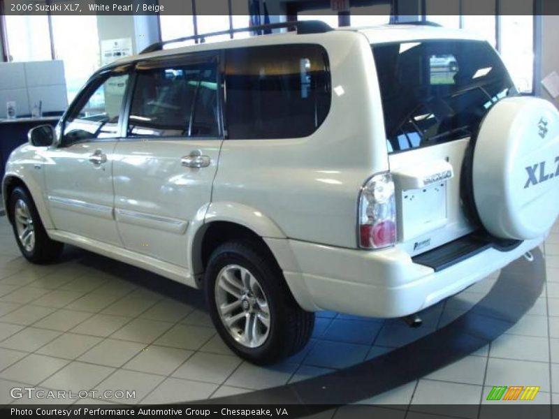 White Pearl / Beige 2006 Suzuki XL7