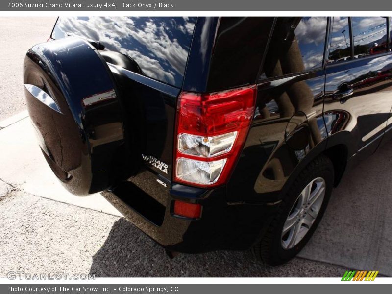Black Onyx / Black 2006 Suzuki Grand Vitara Luxury 4x4