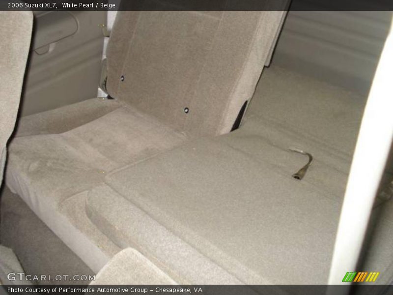 White Pearl / Beige 2006 Suzuki XL7