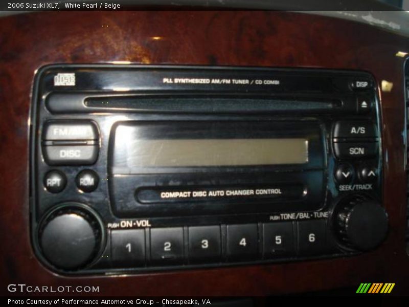 White Pearl / Beige 2006 Suzuki XL7