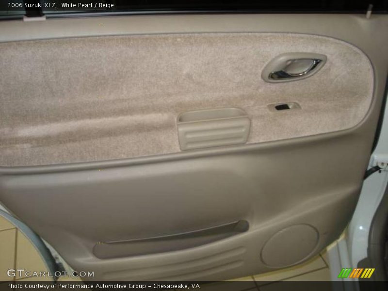 White Pearl / Beige 2006 Suzuki XL7