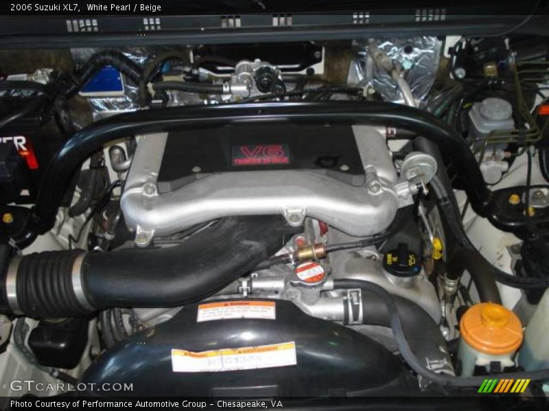White Pearl / Beige 2006 Suzuki XL7