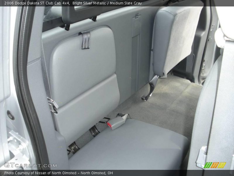 Bright Silver Metallic / Medium Slate Gray 2006 Dodge Dakota ST Club Cab 4x4