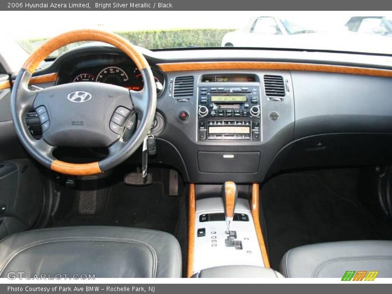 Bright Silver Metallic / Black 2006 Hyundai Azera Limited
