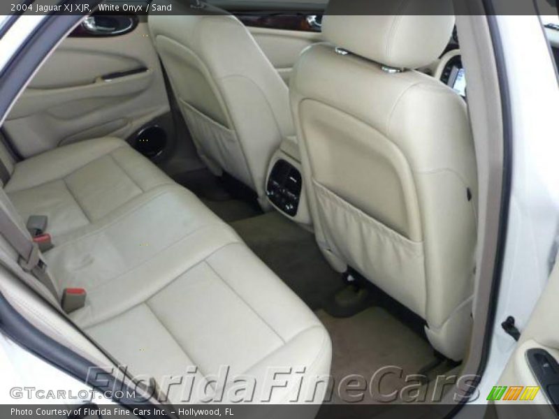 White Onyx / Sand 2004 Jaguar XJ XJR