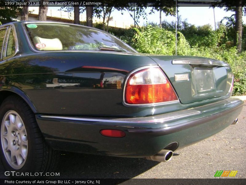 British Racing Green / Cashmere 1999 Jaguar XJ XJ8