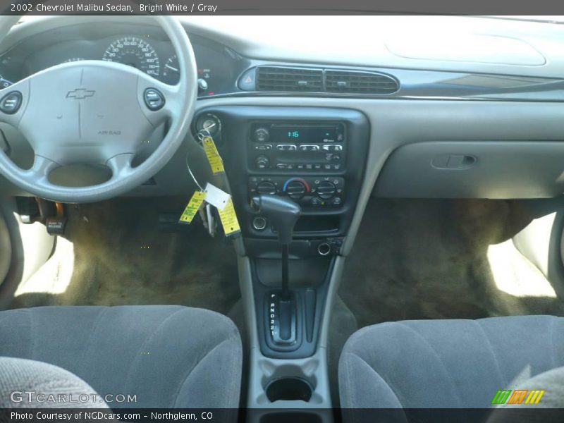 Bright White / Gray 2002 Chevrolet Malibu Sedan