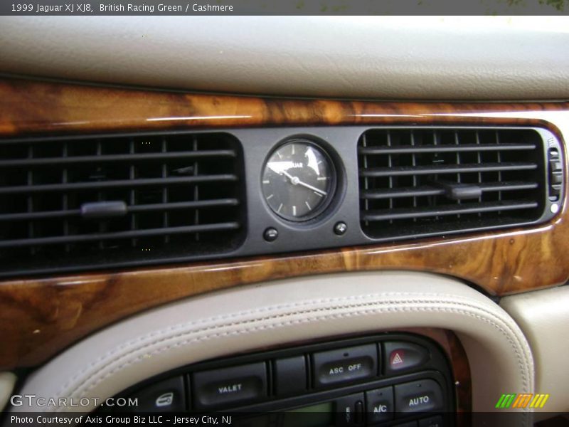 British Racing Green / Cashmere 1999 Jaguar XJ XJ8
