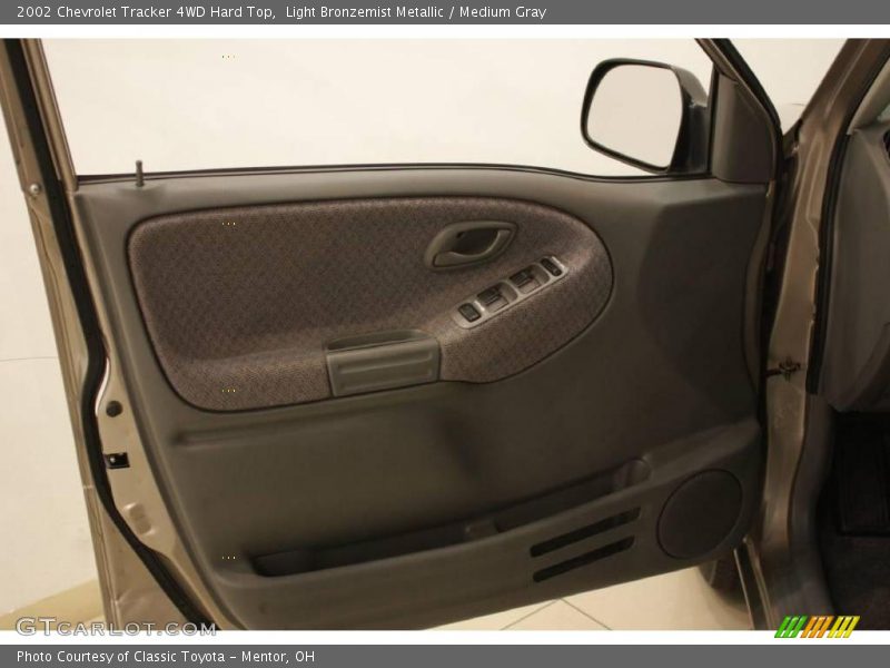 Light Bronzemist Metallic / Medium Gray 2002 Chevrolet Tracker 4WD Hard Top