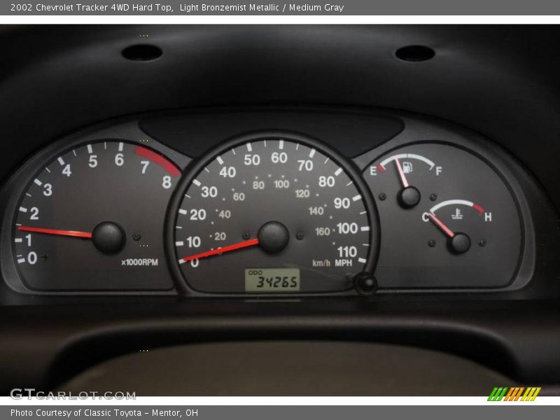 Light Bronzemist Metallic / Medium Gray 2002 Chevrolet Tracker 4WD Hard Top