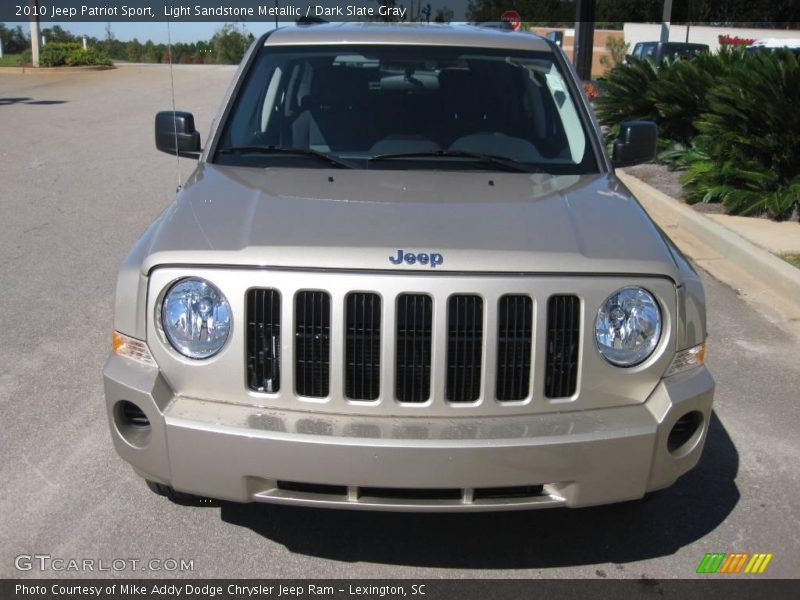 Light Sandstone Metallic / Dark Slate Gray 2010 Jeep Patriot Sport