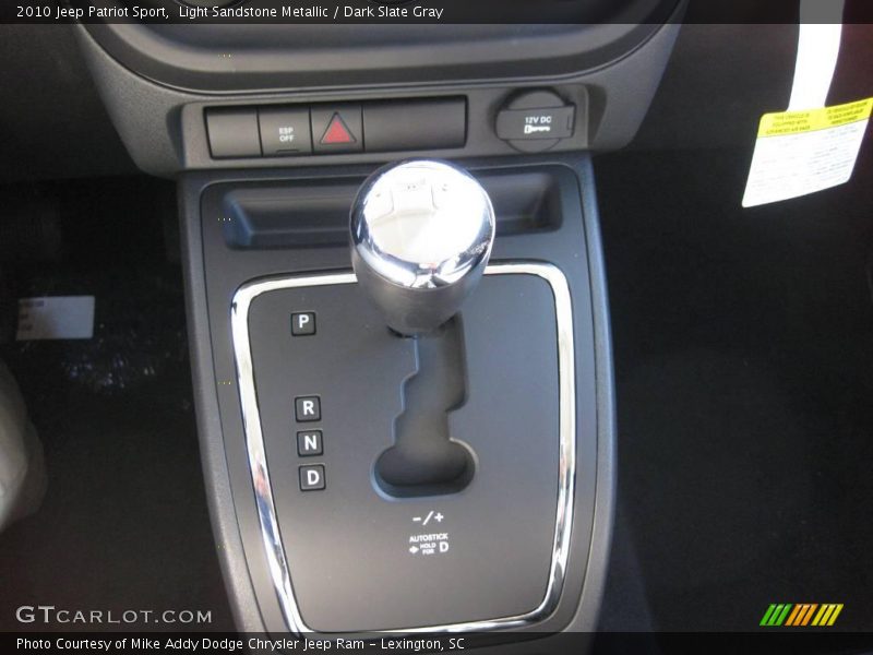 Light Sandstone Metallic / Dark Slate Gray 2010 Jeep Patriot Sport