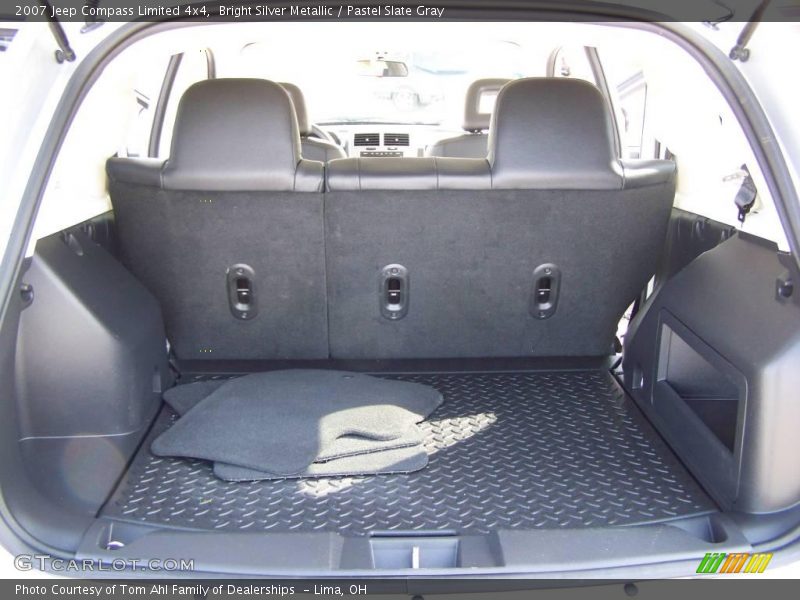 Bright Silver Metallic / Pastel Slate Gray 2007 Jeep Compass Limited 4x4