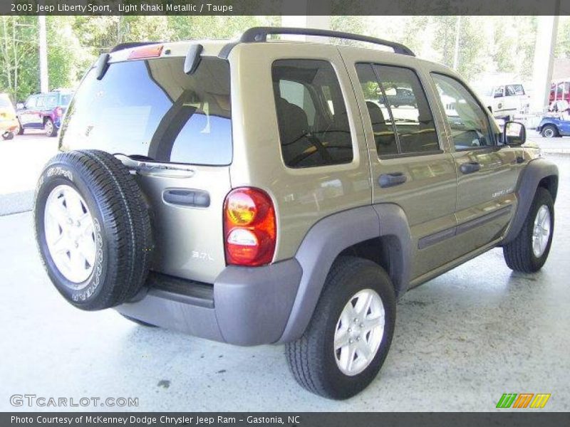 Light Khaki Metallic / Taupe 2003 Jeep Liberty Sport