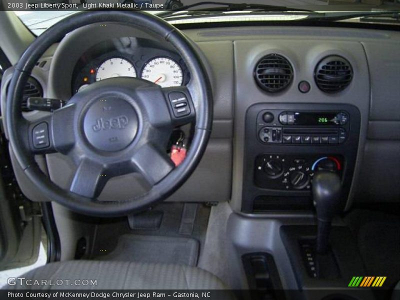 Light Khaki Metallic / Taupe 2003 Jeep Liberty Sport