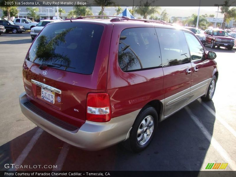 Ruby Red Metallic / Beige 2005 Kia Sedona LX