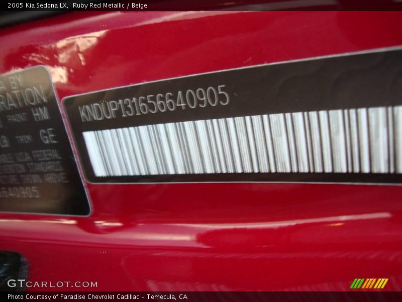 Ruby Red Metallic / Beige 2005 Kia Sedona LX