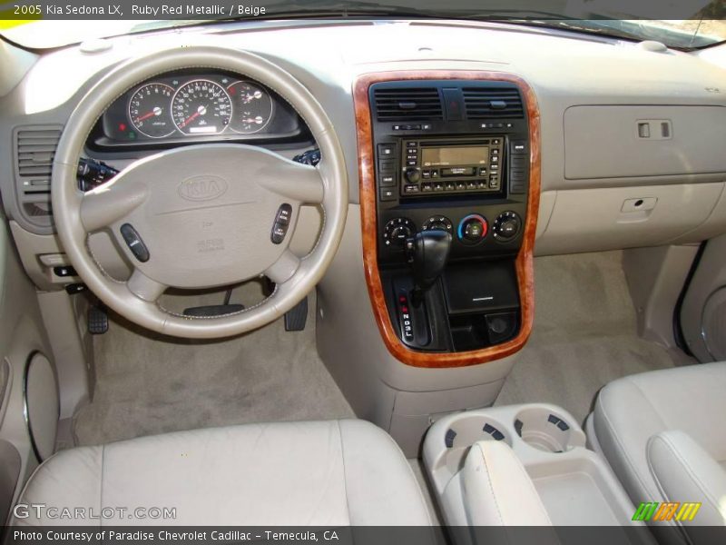 Ruby Red Metallic / Beige 2005 Kia Sedona LX
