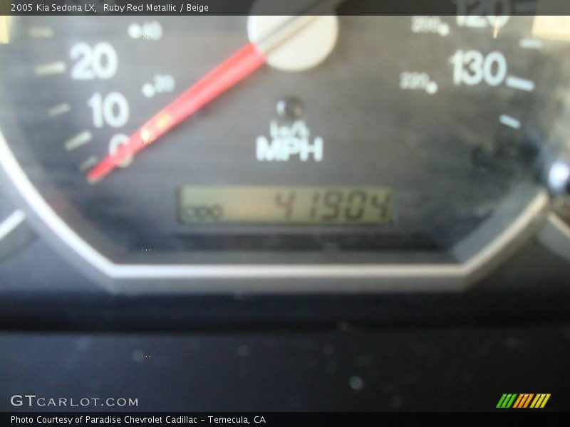 Ruby Red Metallic / Beige 2005 Kia Sedona LX