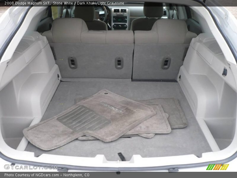 Stone White / Dark Khaki/Light Graystone 2008 Dodge Magnum SXT