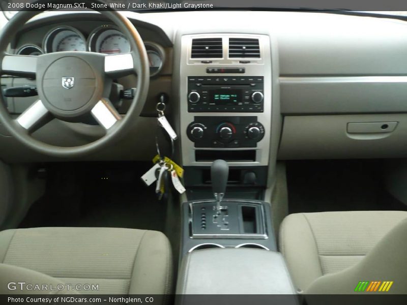 Stone White / Dark Khaki/Light Graystone 2008 Dodge Magnum SXT