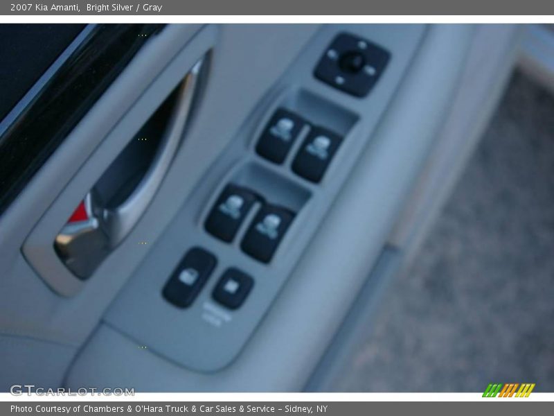 Bright Silver / Gray 2007 Kia Amanti