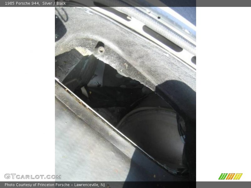 Silver / Black 1985 Porsche 944
