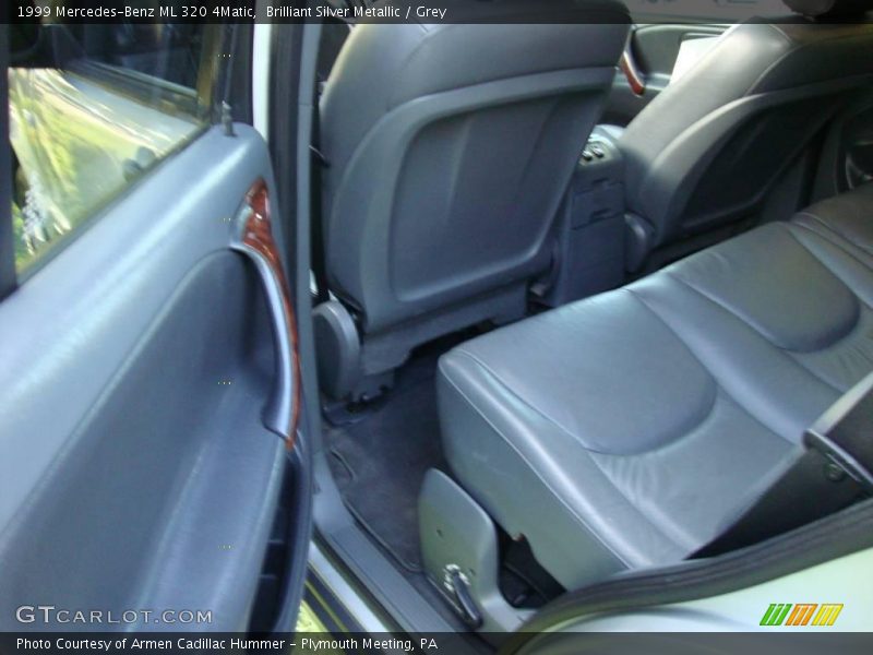 Brilliant Silver Metallic / Grey 1999 Mercedes-Benz ML 320 4Matic