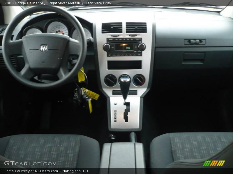 Bright Silver Metallic / Dark Slate Gray 2008 Dodge Caliber SE