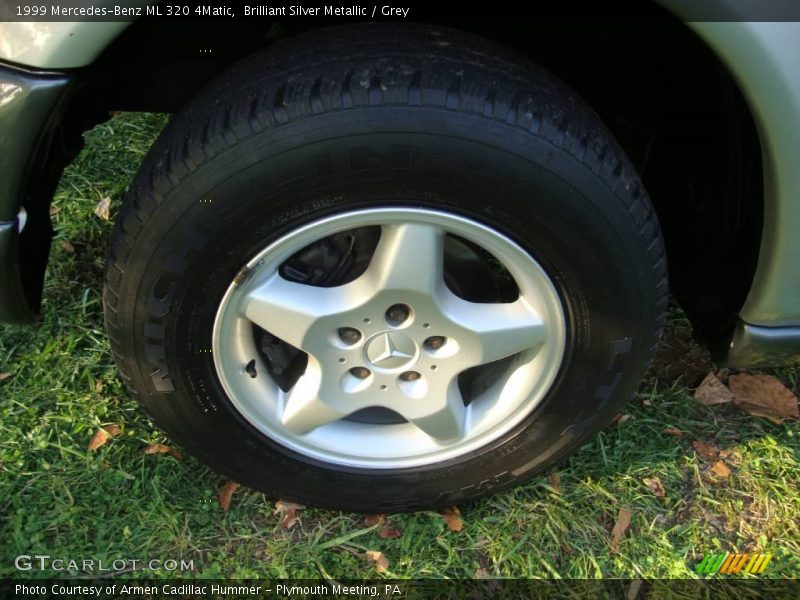 Brilliant Silver Metallic / Grey 1999 Mercedes-Benz ML 320 4Matic