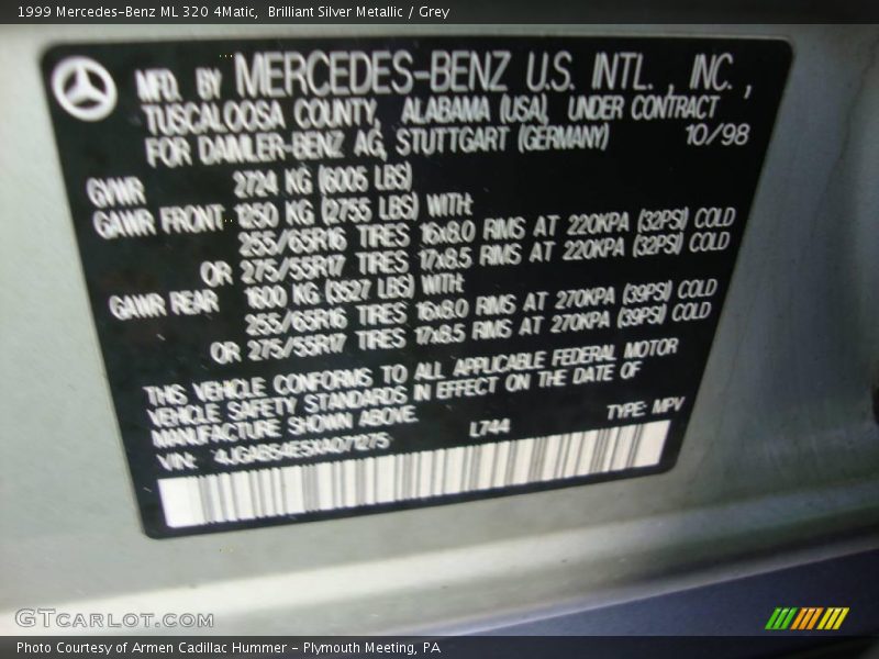 Brilliant Silver Metallic / Grey 1999 Mercedes-Benz ML 320 4Matic