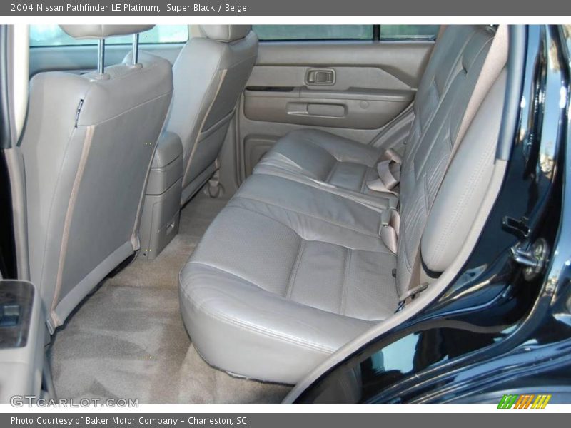Super Black / Beige 2004 Nissan Pathfinder LE Platinum