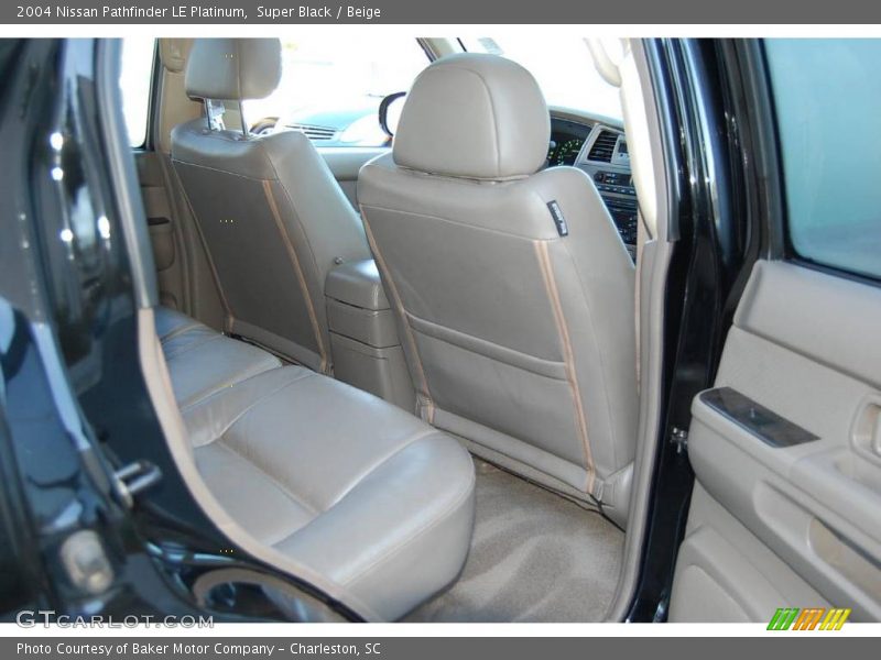 Super Black / Beige 2004 Nissan Pathfinder LE Platinum