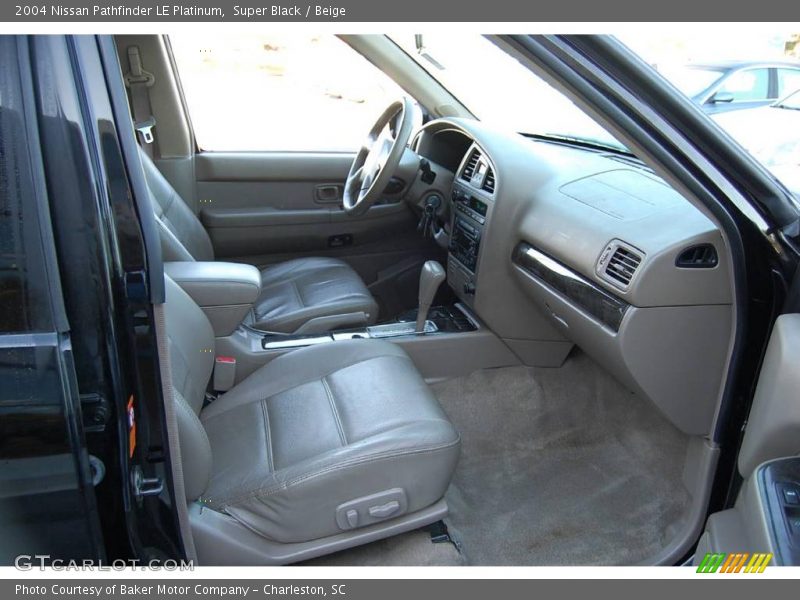 Super Black / Beige 2004 Nissan Pathfinder LE Platinum